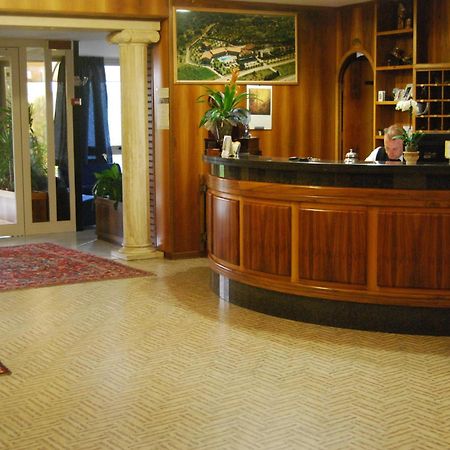 Hotel Ristorante Il Gabbiano Passignano sul Trasimeno Exterior foto
